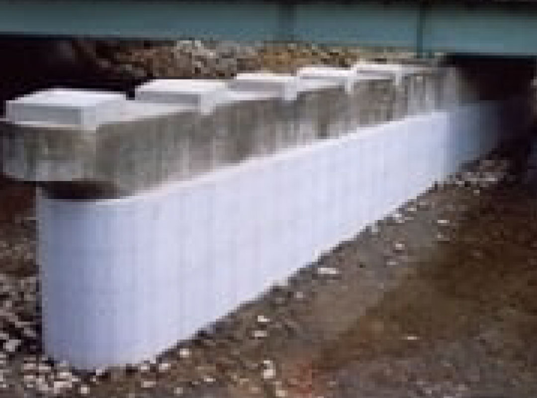 河川橋脚の耐久性向上